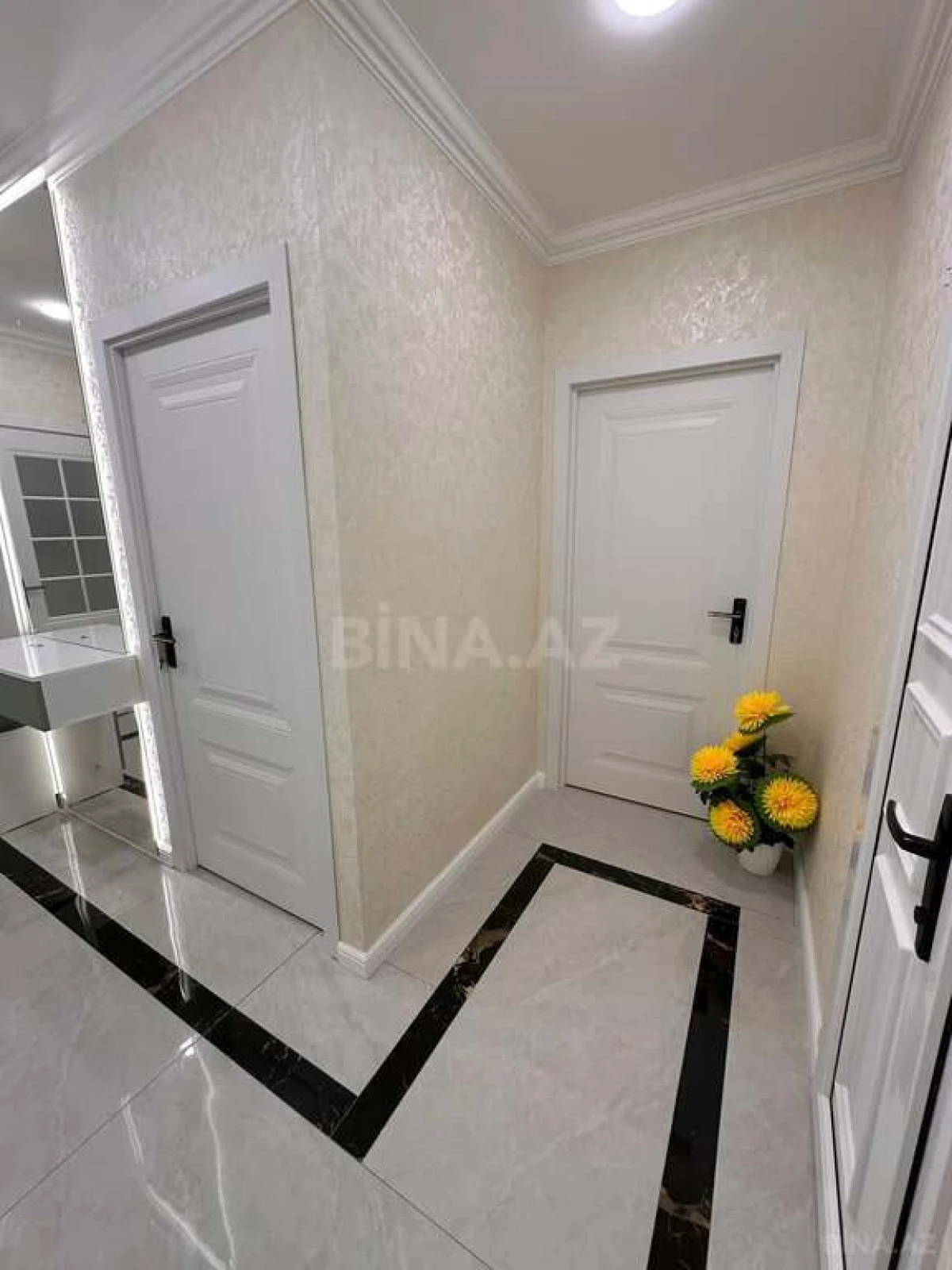 Satılır 3 otaqlı mənzil 65 m²