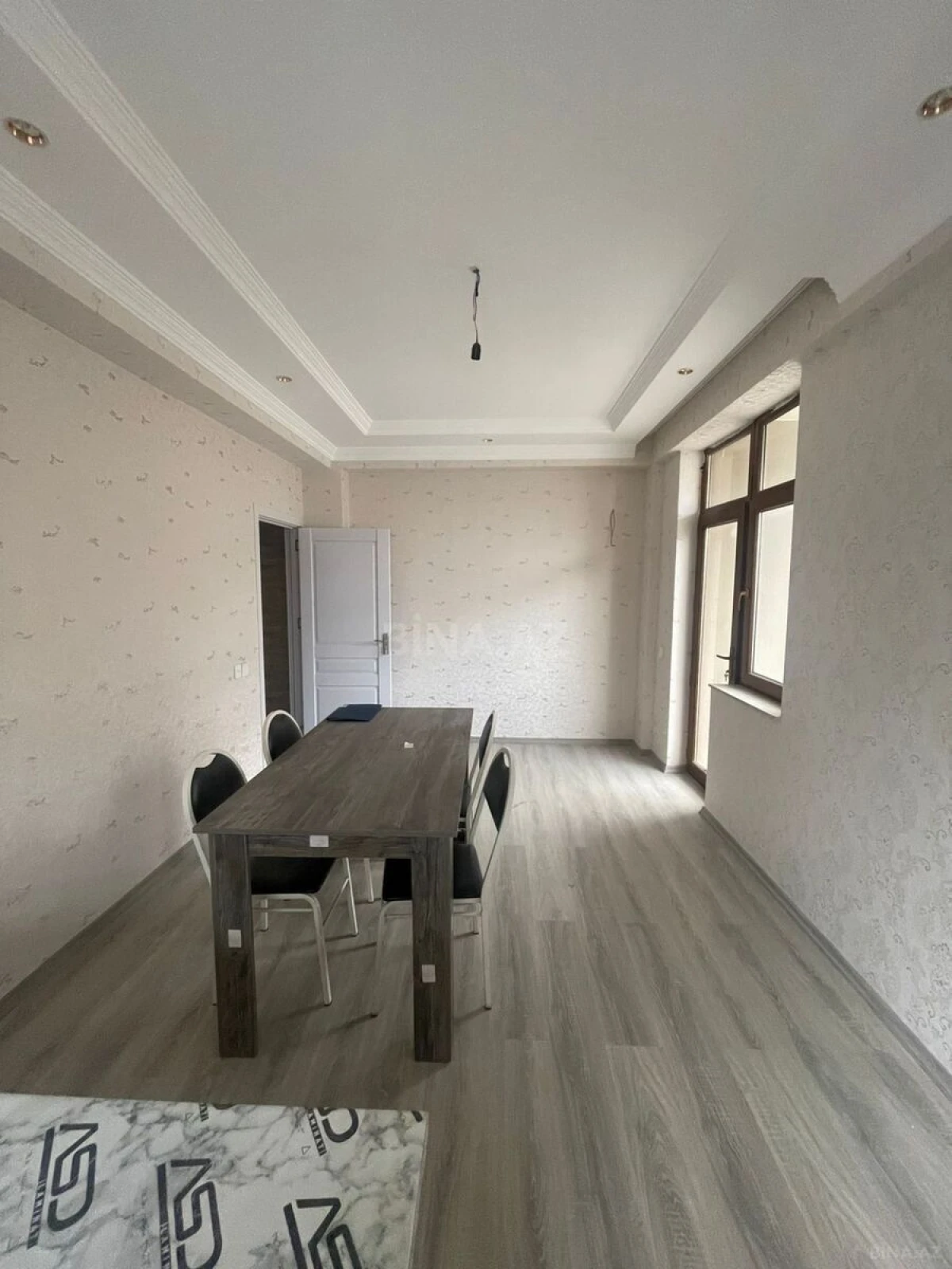 Kirayə verilir 3 otaqlı mənzil 100 m²
