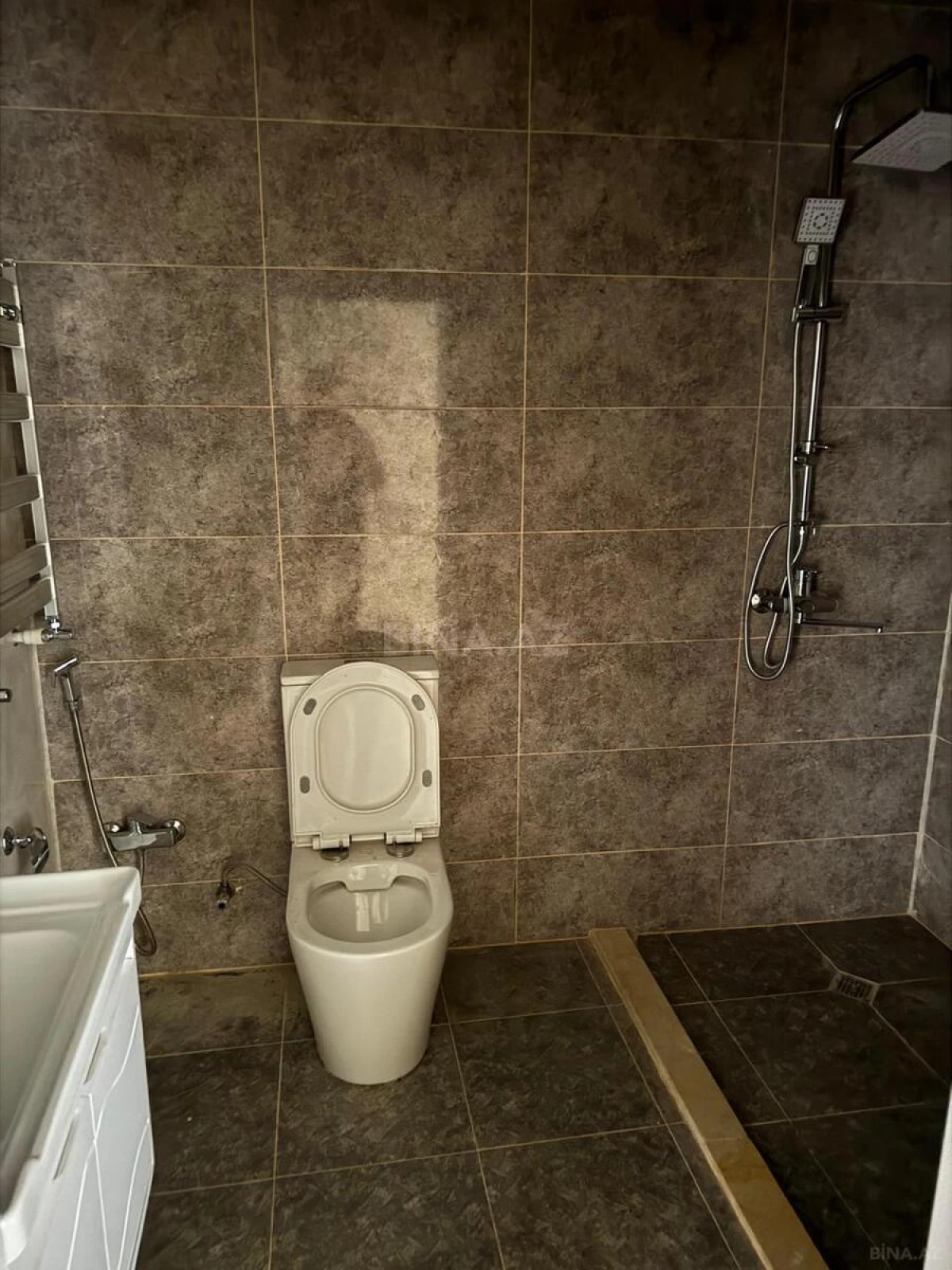 Kirayə verilir 3 otaqlı mənzil 100 m²