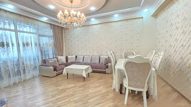 Satılır 3 otaqlı mənzil 92 m²