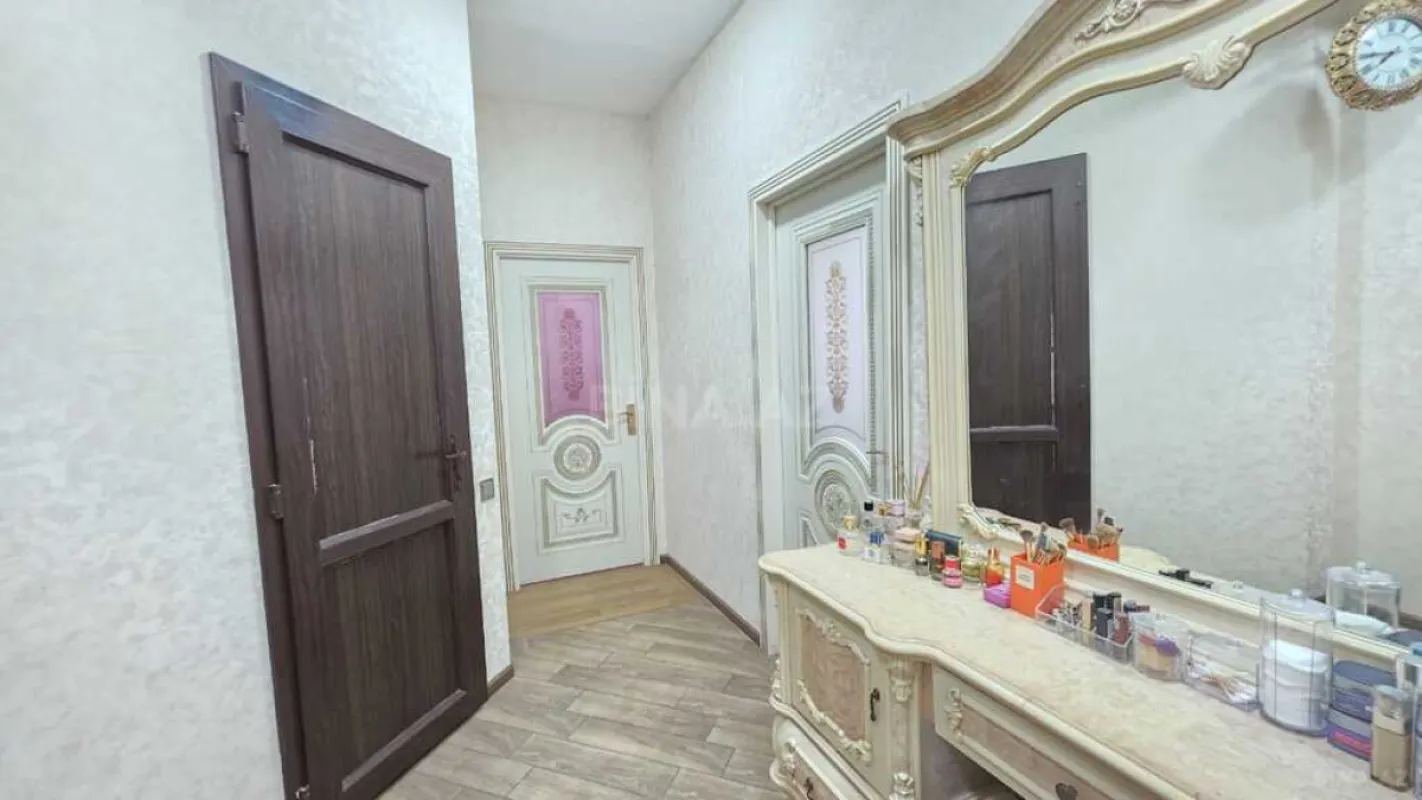 Satılır 3 otaqlı mənzil 92 m²
