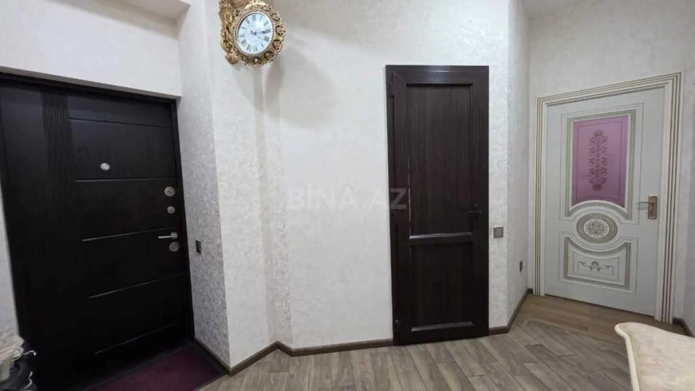 Satılır 3 otaqlı mənzil 92 m²