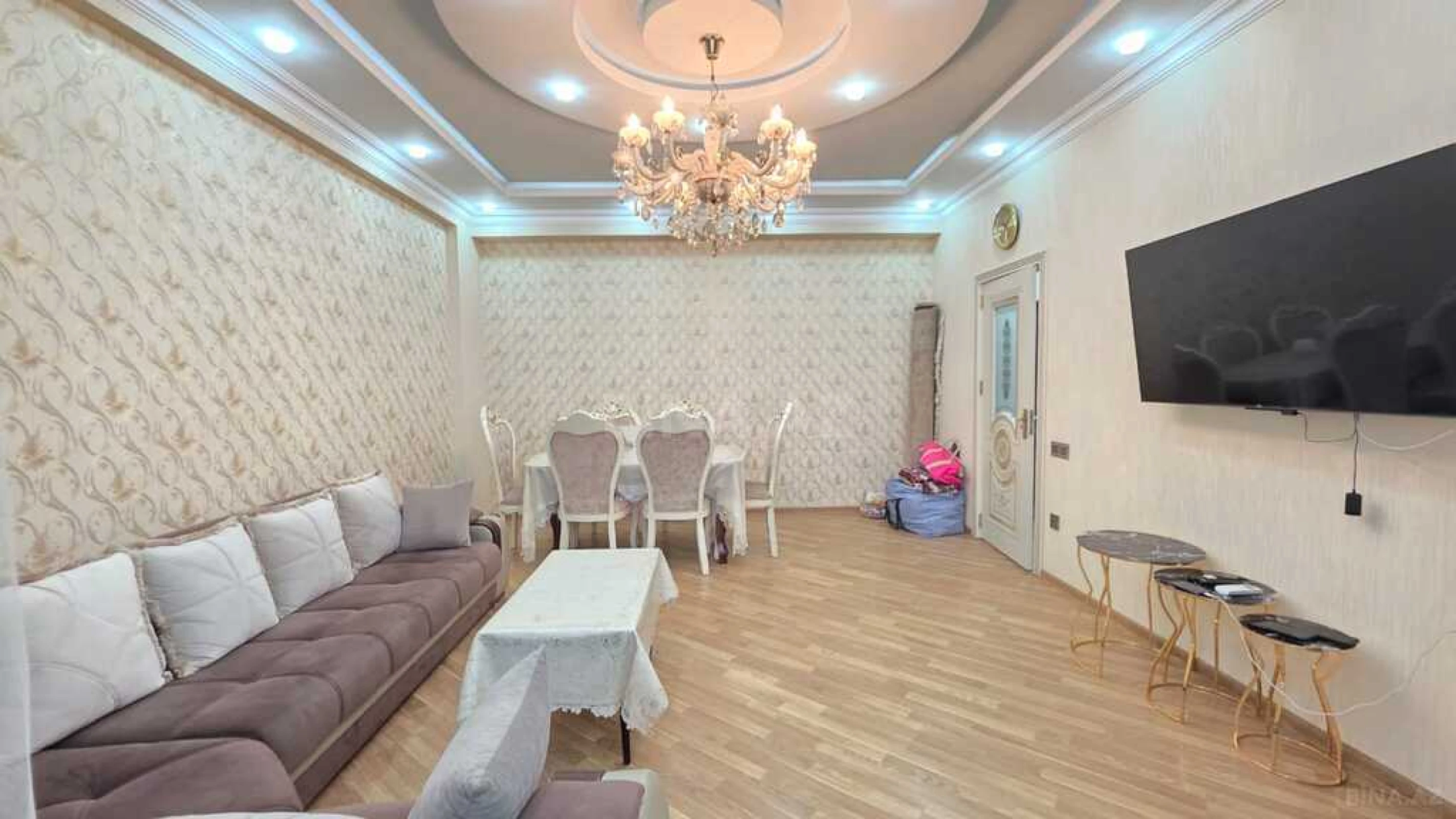 Satılır 3 otaqlı mənzil 92 m²