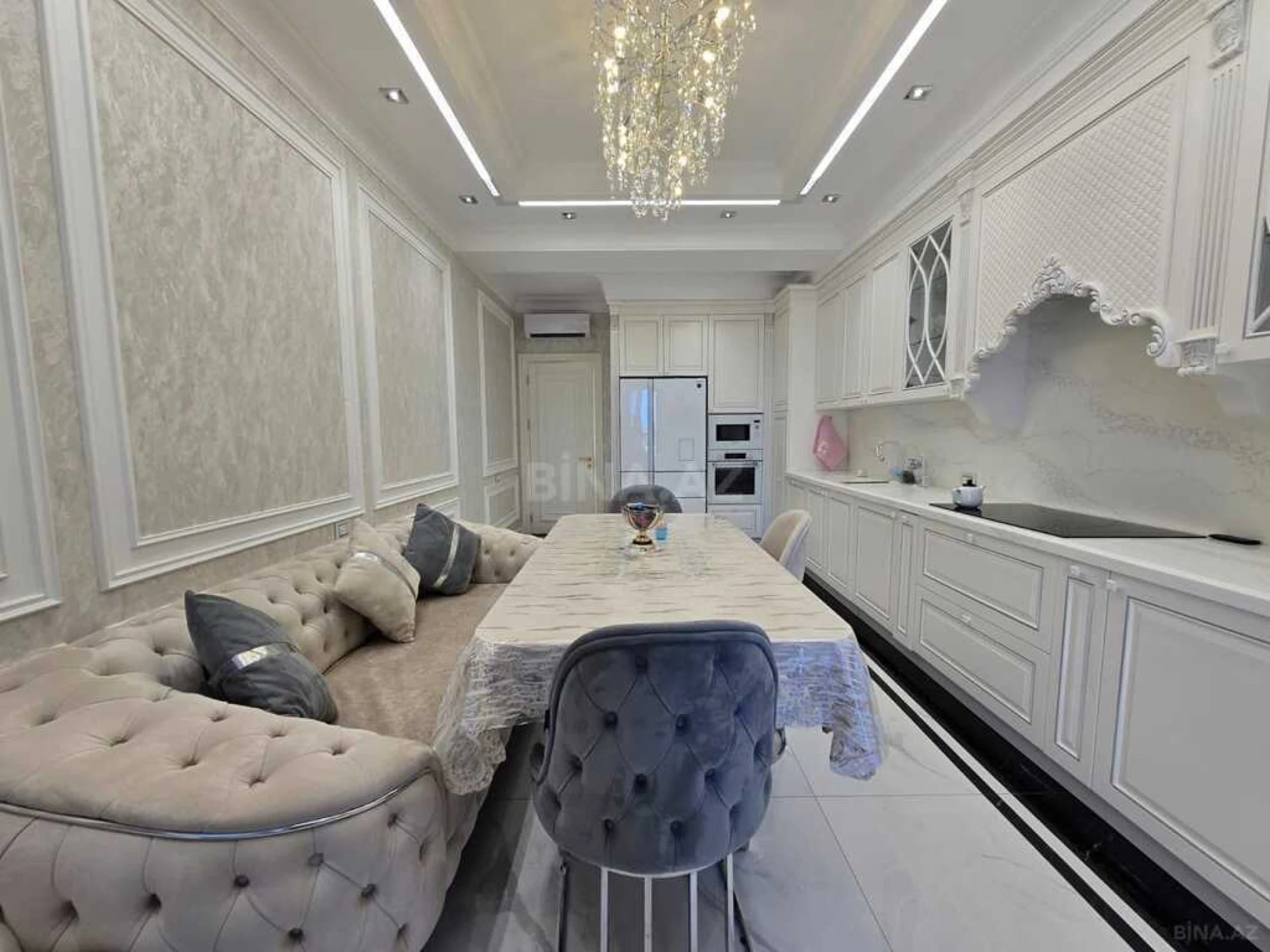 Satılır 4 otaqlı mənzil 185 m²