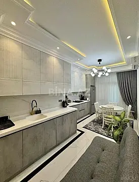 Satılır 3 otaqlı mənzil 126 m²