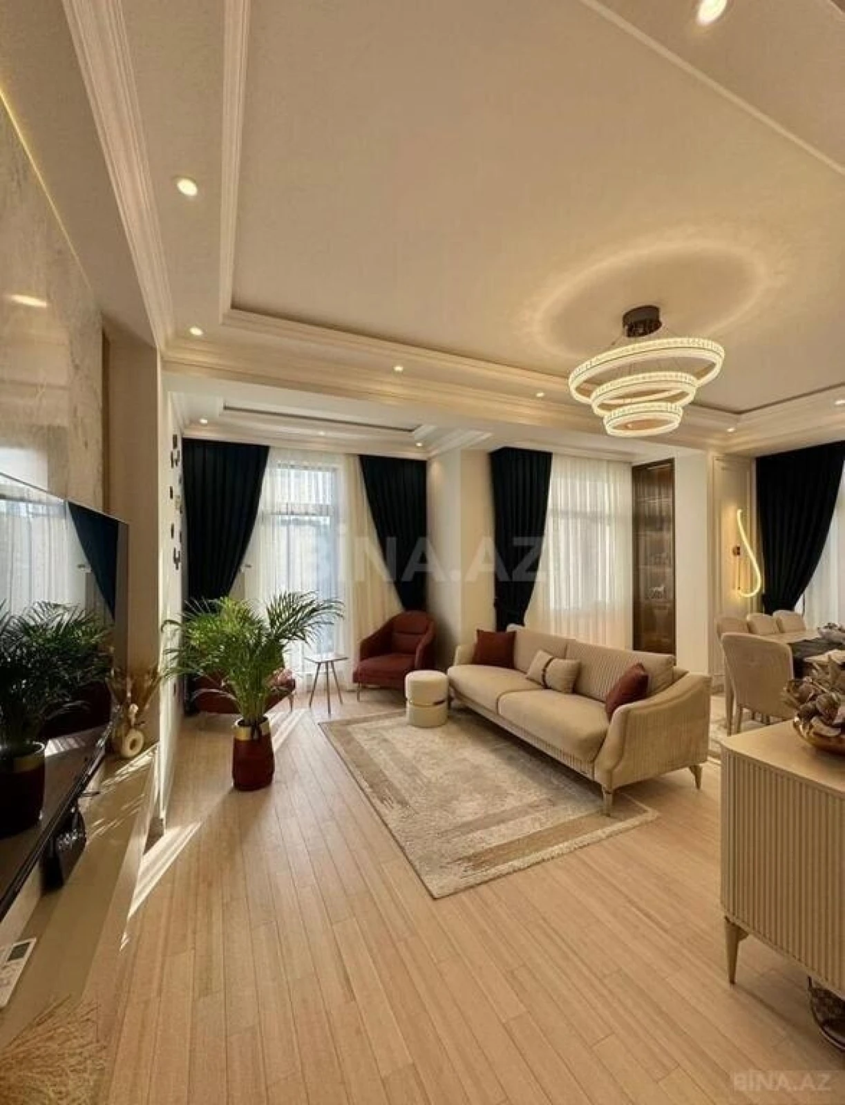 Satılır 3 otaqlı mənzil 126 m²