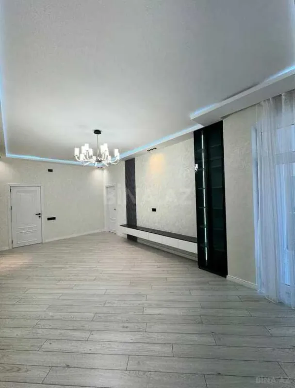 Satılır 2 otaqlı mənzil 95 m²