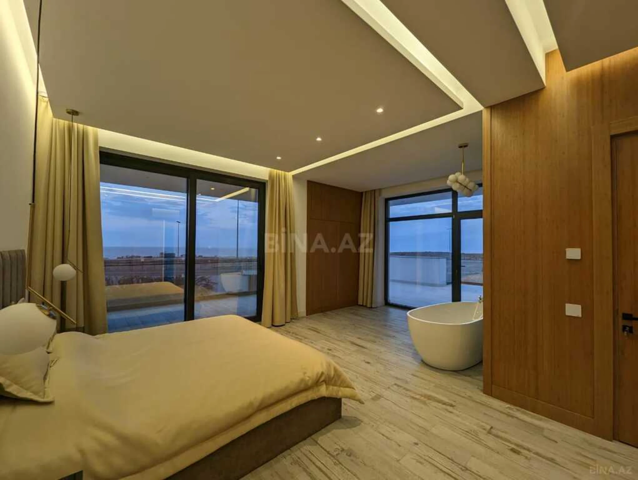 Kirayə verilir 5 otaqlı həyət evi 300 m²