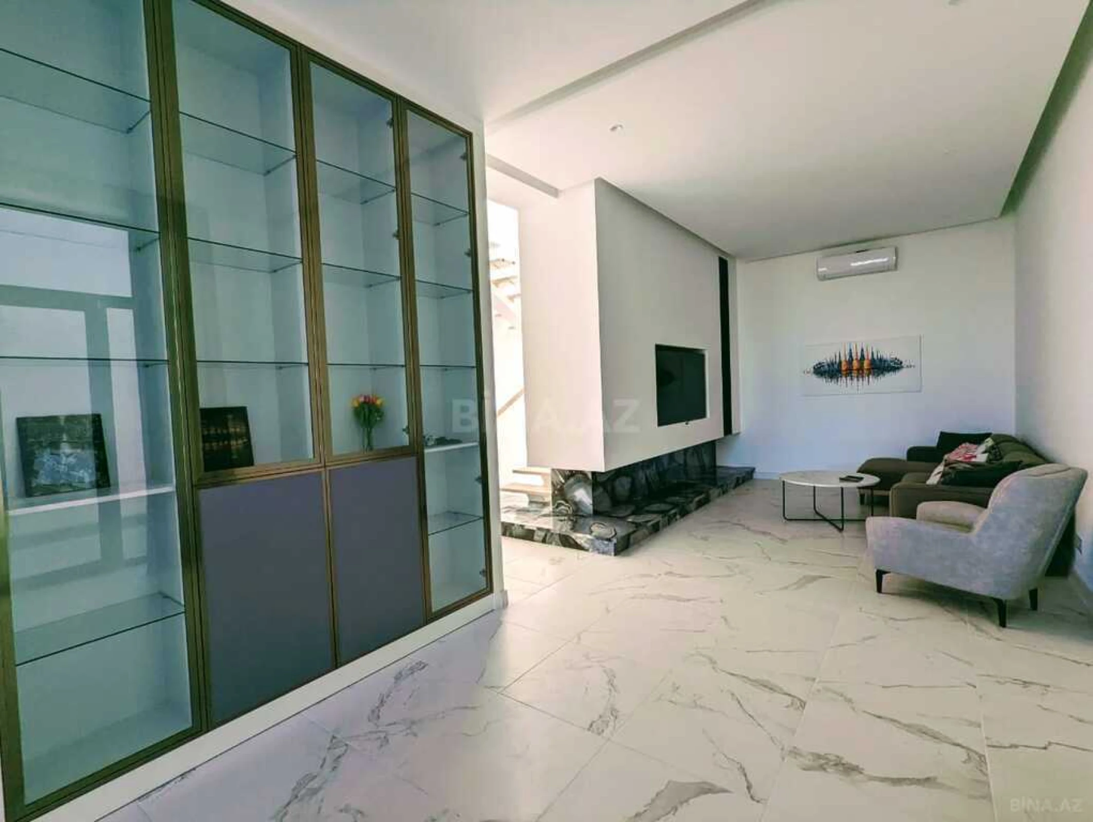 Kirayə verilir 5 otaqlı həyət evi 300 m²