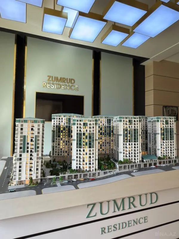 Satılır 4 otaqlı mənzil 178 m²