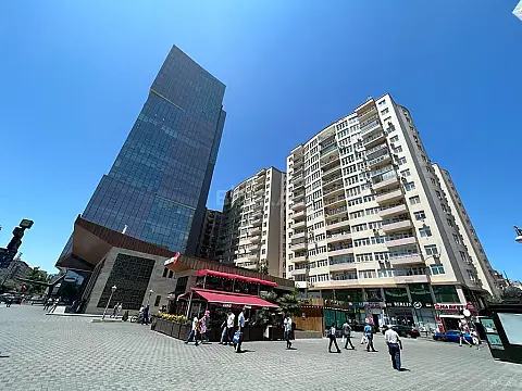 Satılır 3 otaqlı mənzil 131 m² — Bakı, Xətai 3 otaq 131.00 m²
