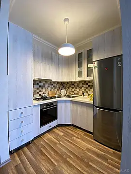 Kirayə verilir 2 otaqlı mənzil 50 m²