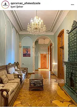 Satılır 4 otaqlı mənzil 180 m²