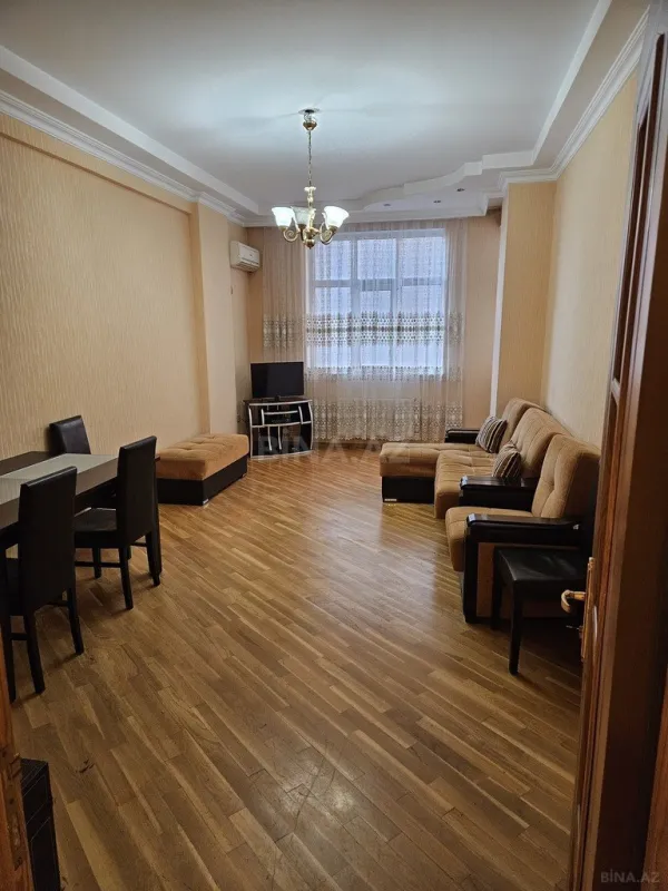 Satılır 2 otaqlı mənzil 100 m²