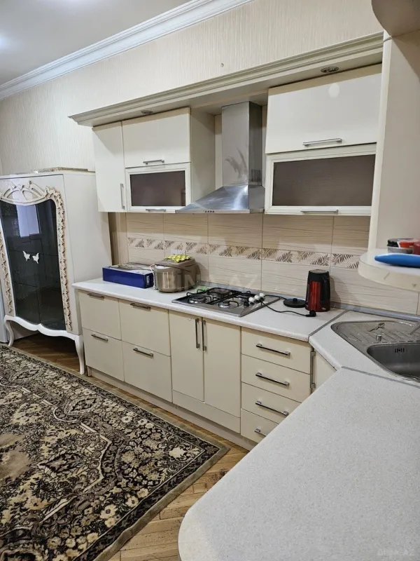 Satılır 2 otaqlı mənzil 100 m²