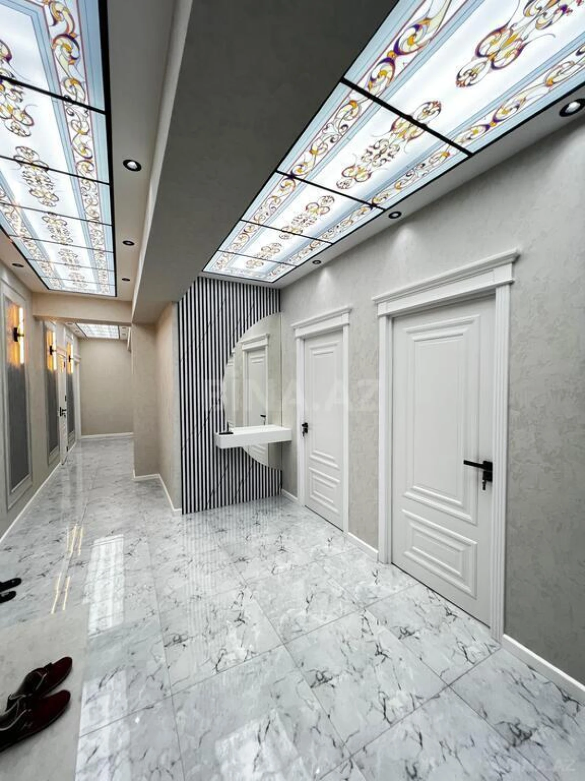 Satılır 4 otaqlı mənzil 155 m²