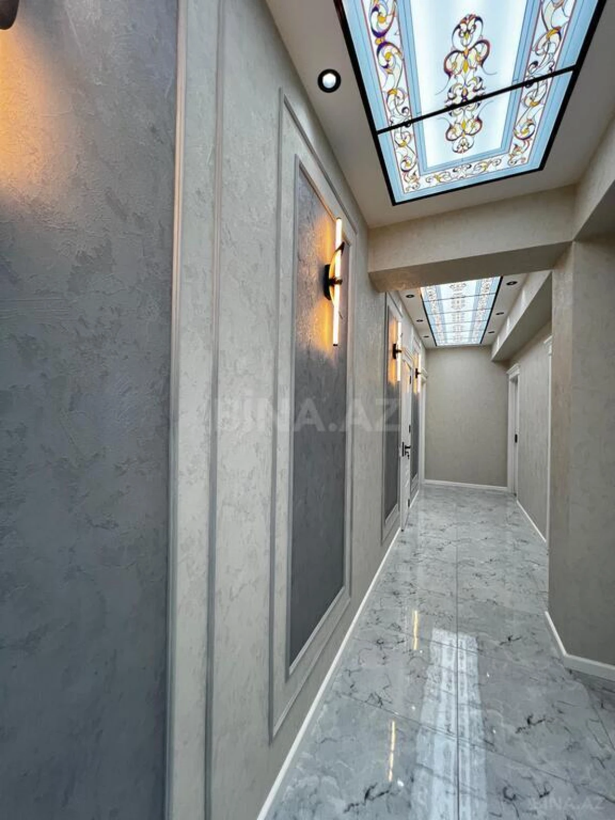 Satılır 4 otaqlı mənzil 155 m²