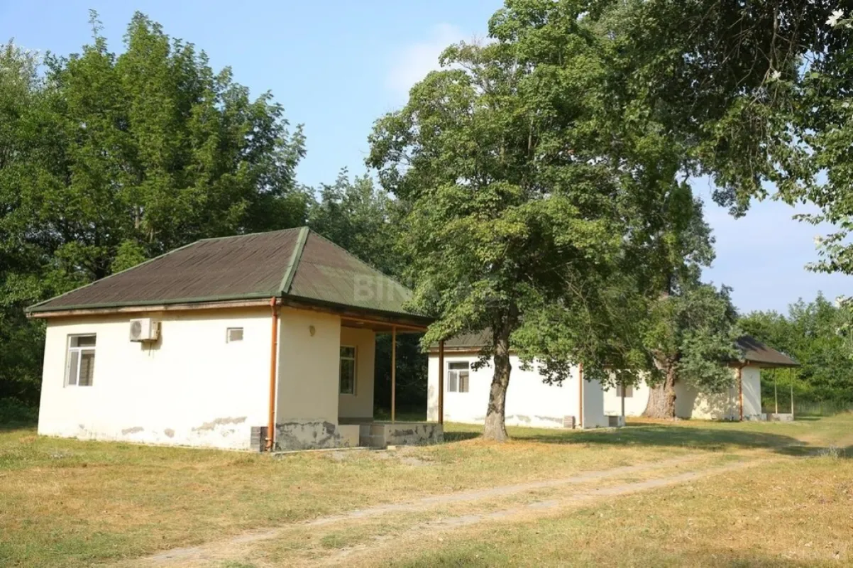 Satılır obyekt 500 m²