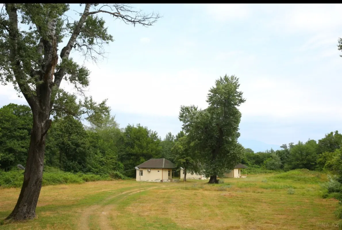 Satılır obyekt 500 m²