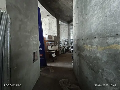 Satılır obyekt 295 m²