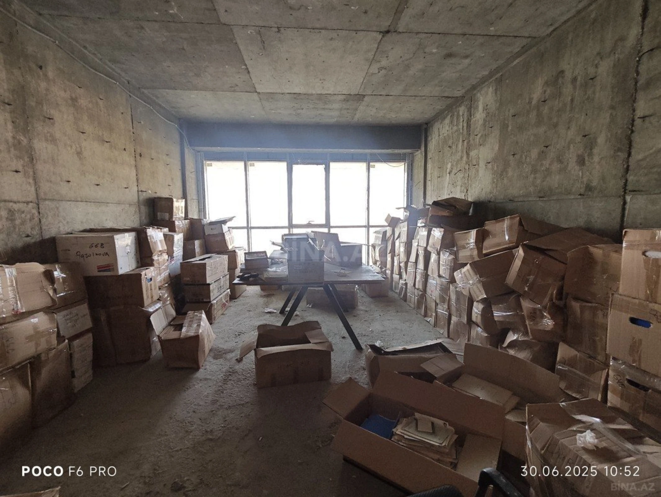 Satılır obyekt 332 m²