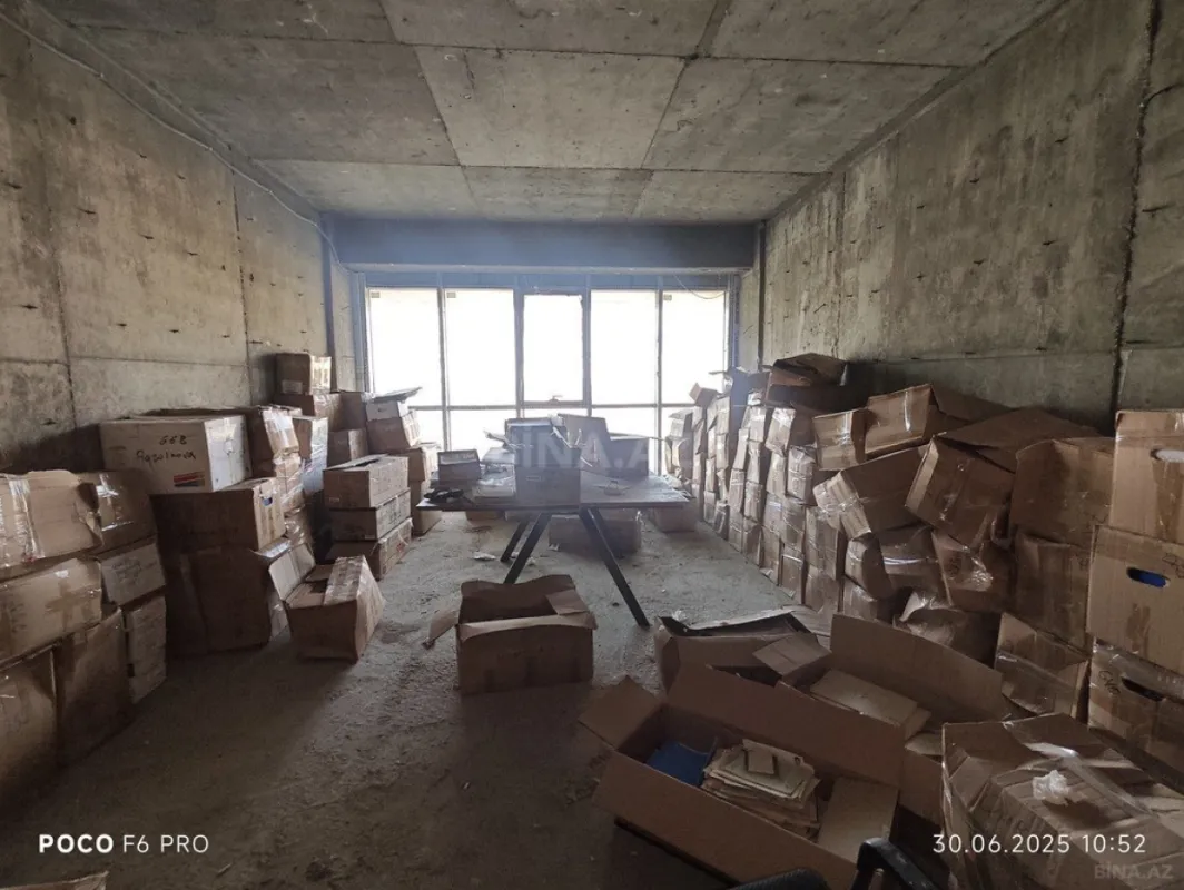 Satılır obyekt 332 m²