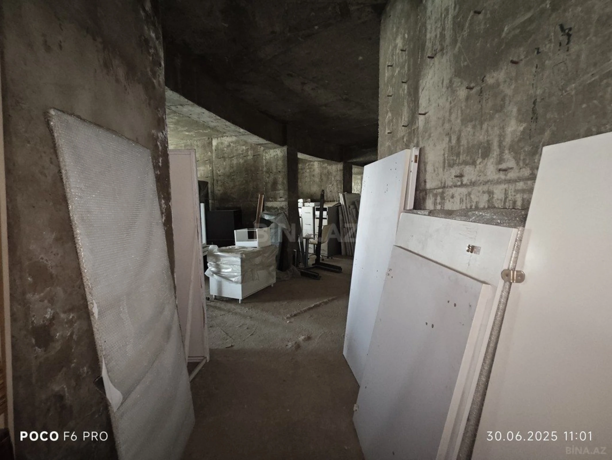 Satılır obyekt 364 m²