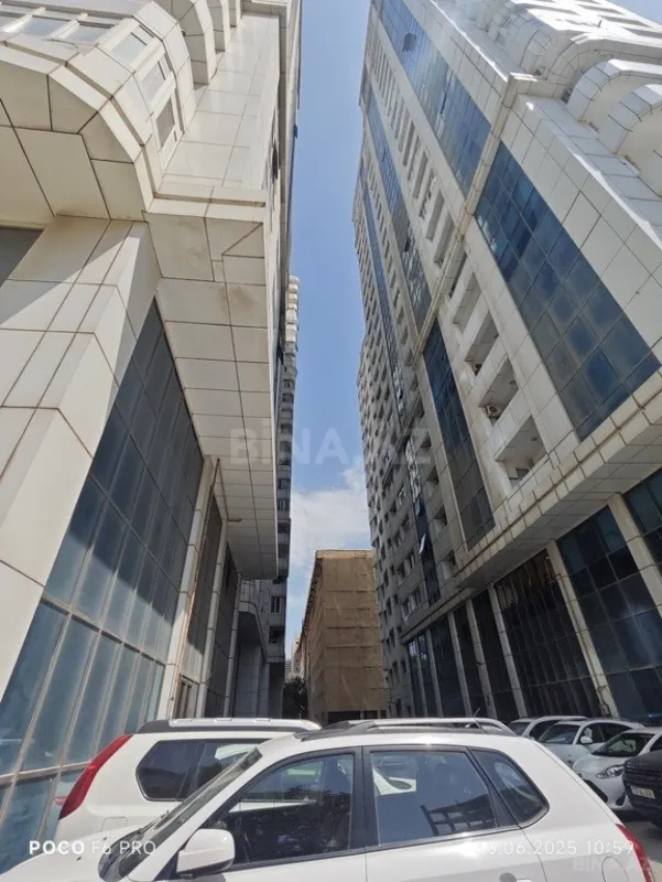 Satılır obyekt 364 m²