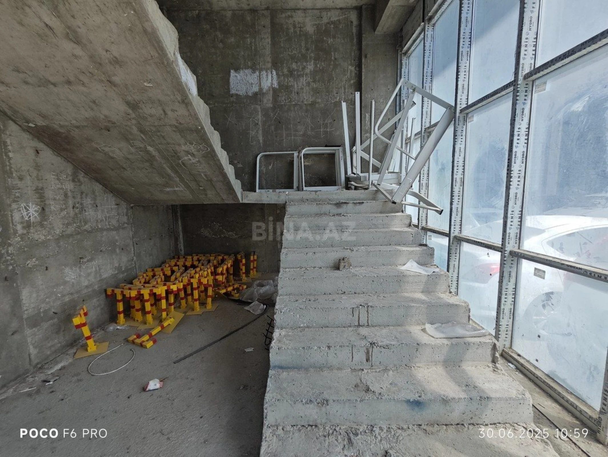 Satılır obyekt 364 m²