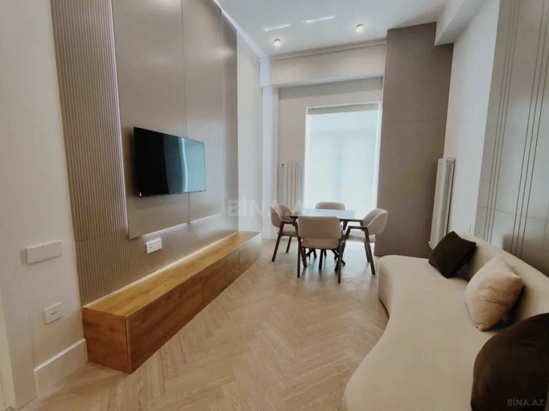 Kirayə verilir 2 otaqlı mənzil 60 m²