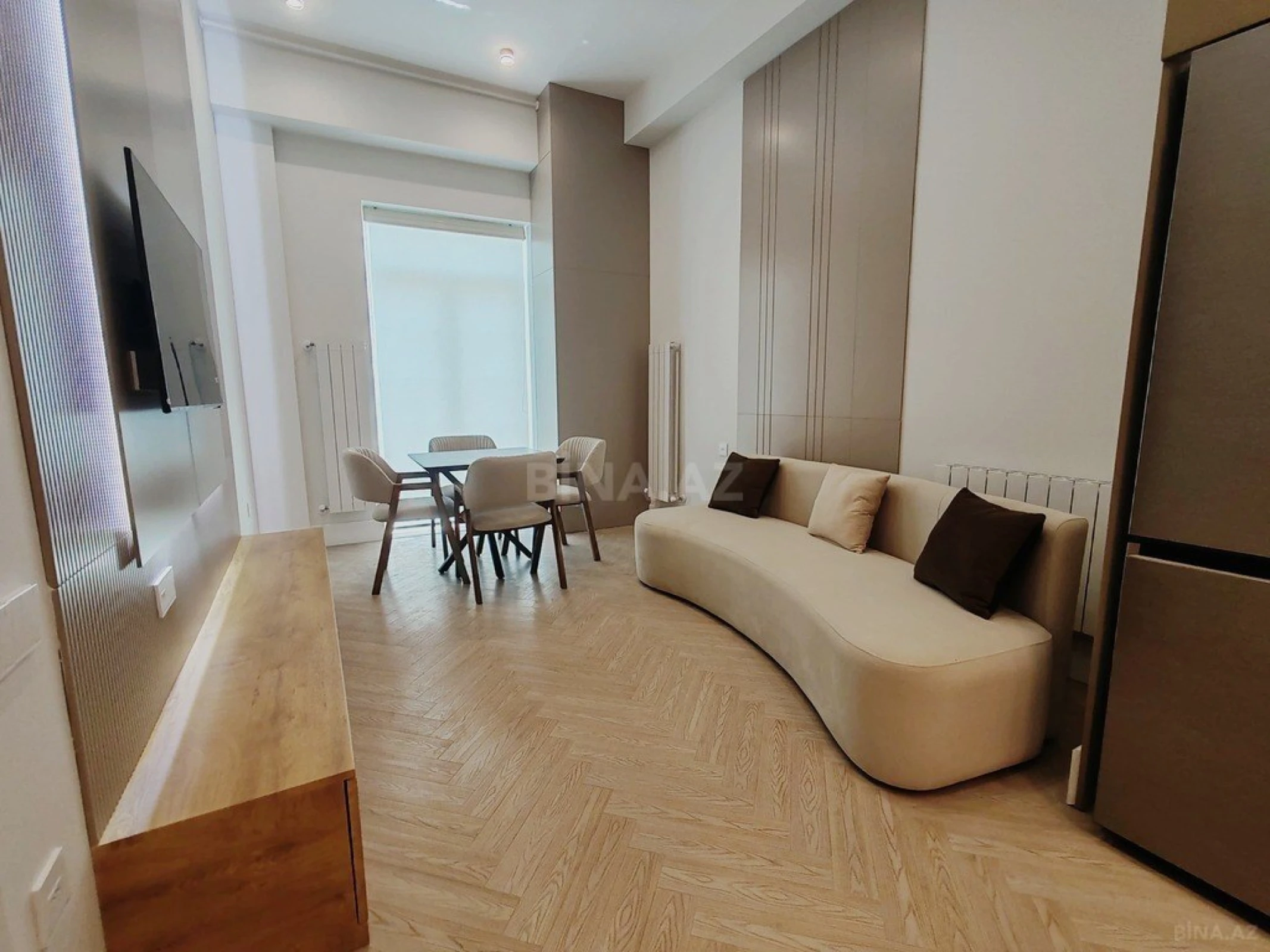 Kirayə verilir 2 otaqlı mənzil 60 m²