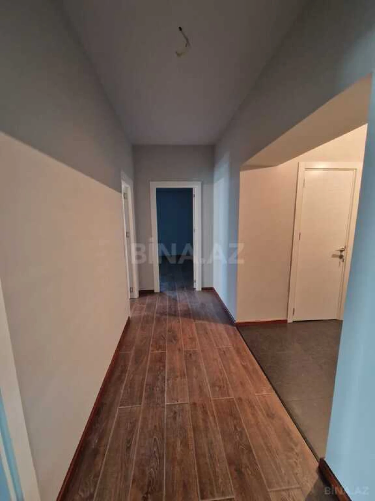 Satılır 2 otaqlı mənzil 95 m²