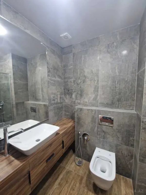Satılır 2 otaqlı mənzil 95 m²