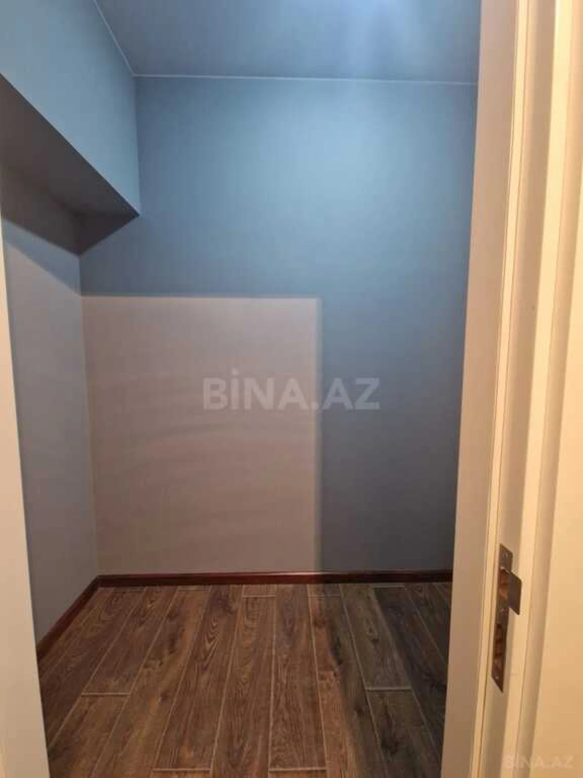 Satılır 2 otaqlı mənzil 95 m²