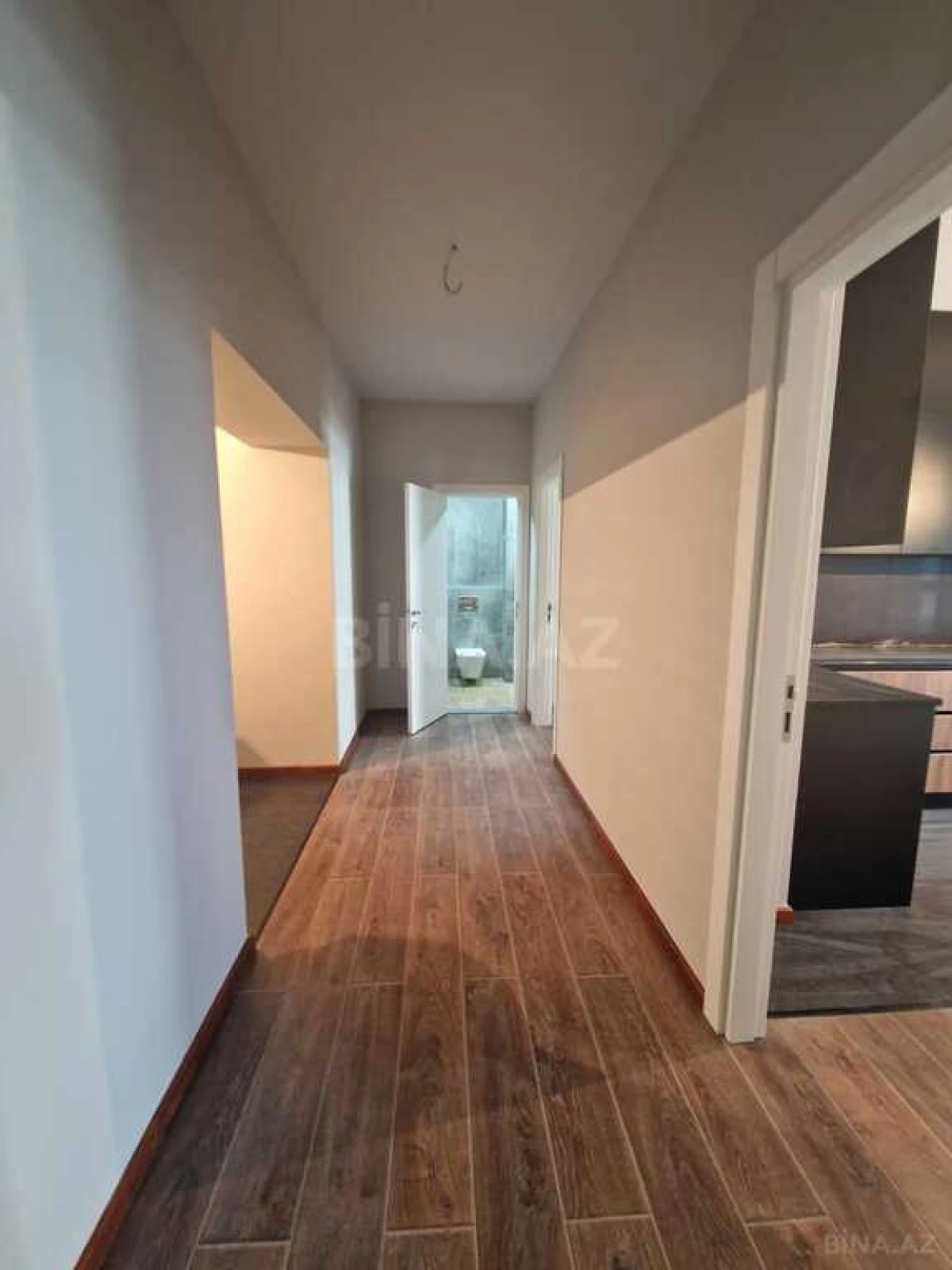 Satılır 2 otaqlı mənzil 95 m²