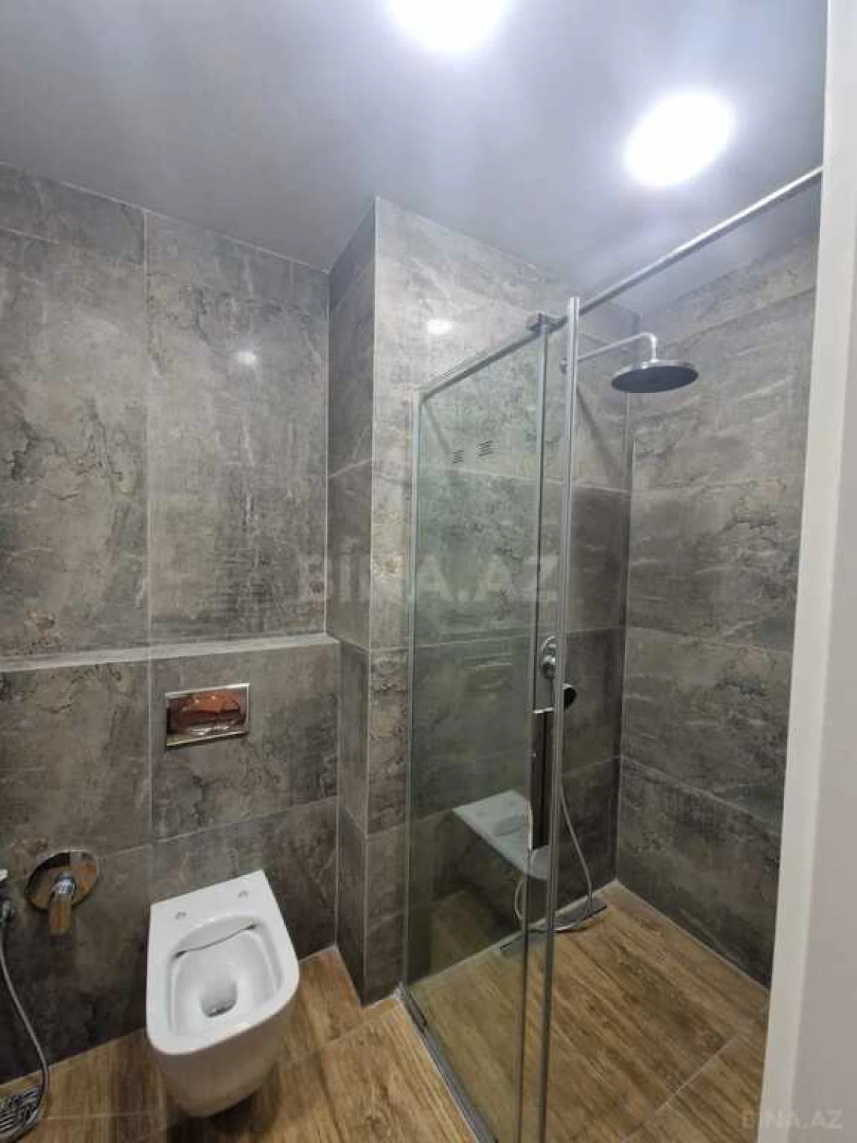 Satılır 2 otaqlı mənzil 95 m²