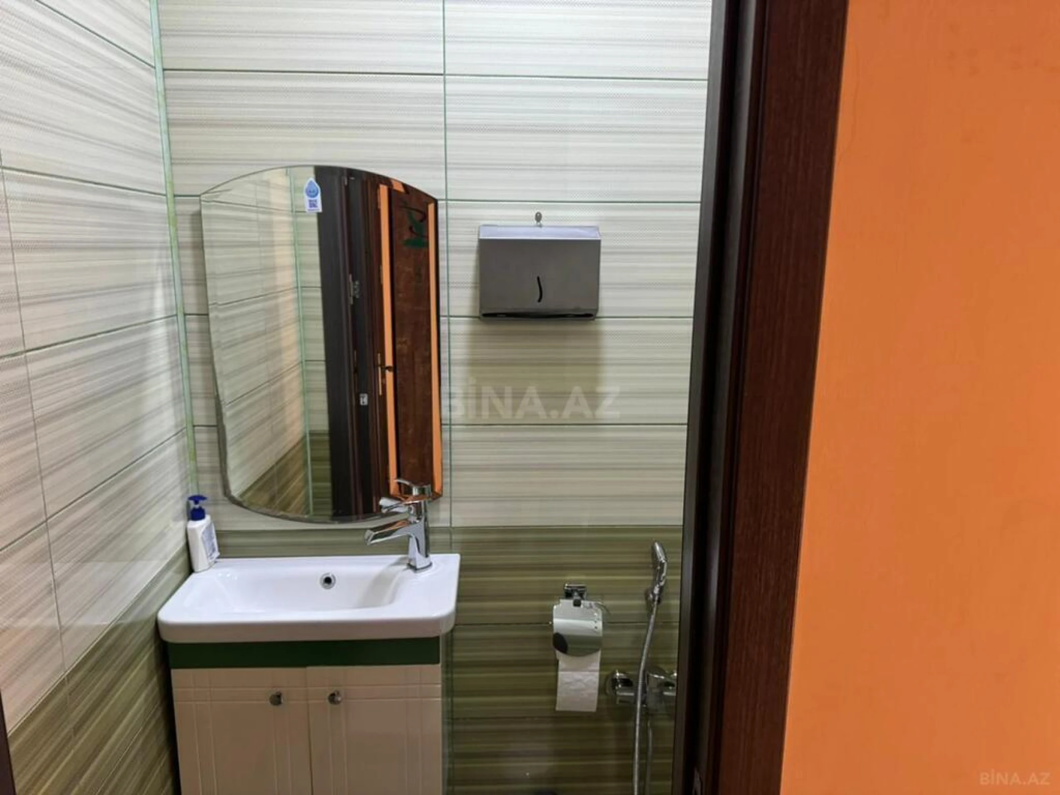 Satılır obyekt 170 m²