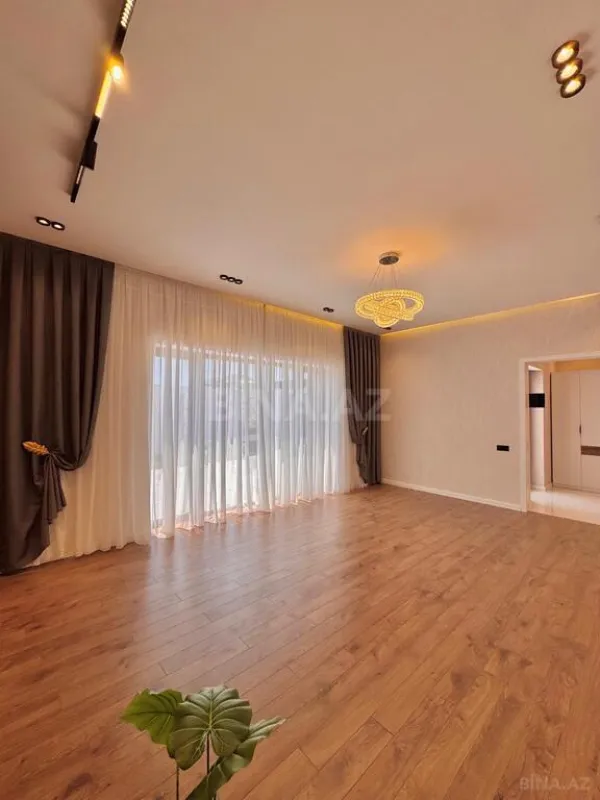 Satılır 4 otaqlı həyət evi 185 m²