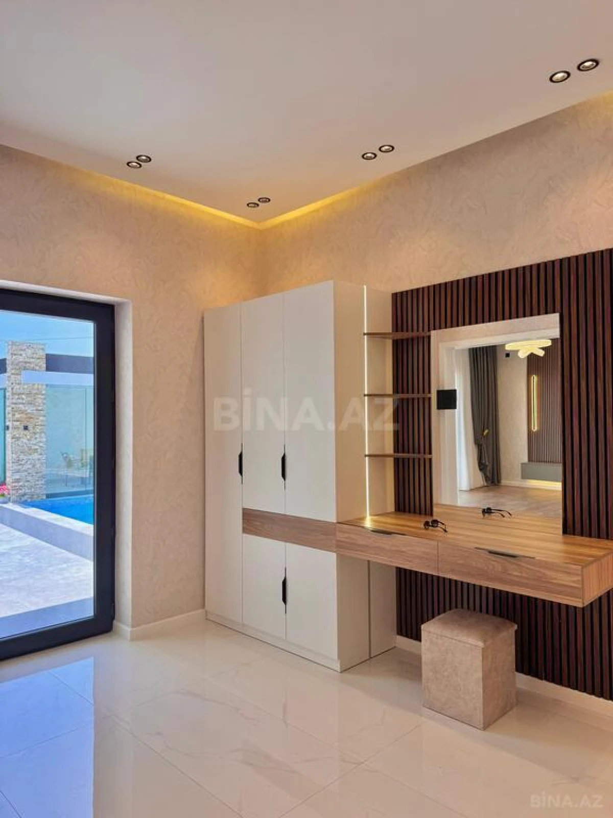 Satılır 4 otaqlı həyət evi 185 m²