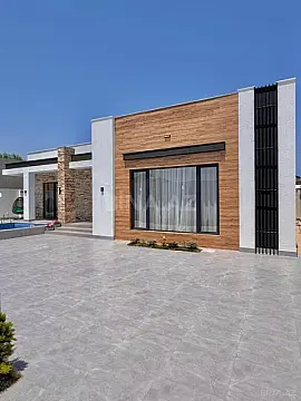 Satılır 4 otaqlı həyət evi 185 m²