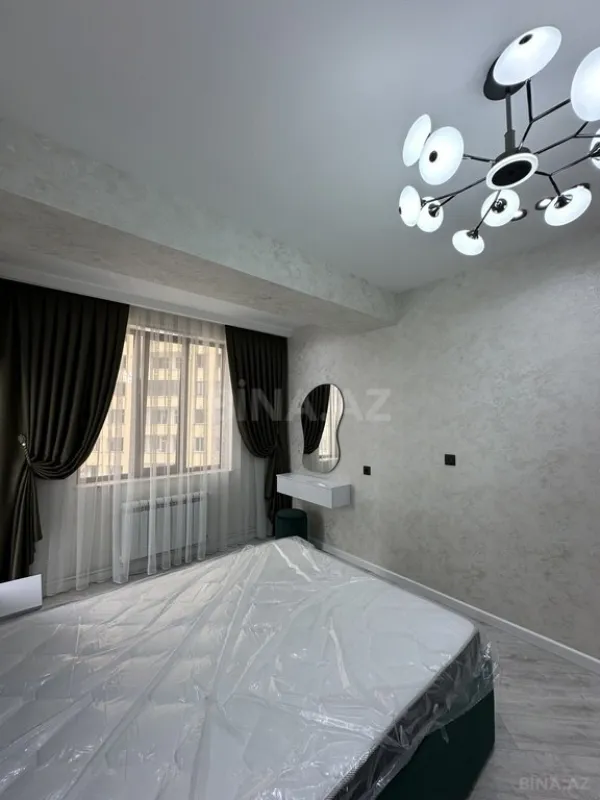 Satılır 3 otaqlı mənzil 108 m²