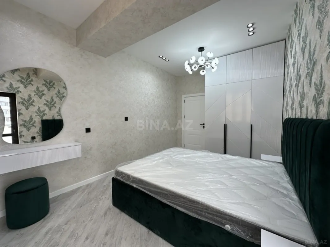 Satılır 3 otaqlı mənzil 108 m²
