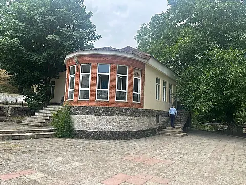 Satılır obyekt 148.4 m² — Yardımlı 148.40 m²
