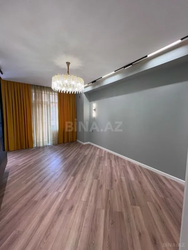 Satılır 2 otaqlı mənzil 65 m²