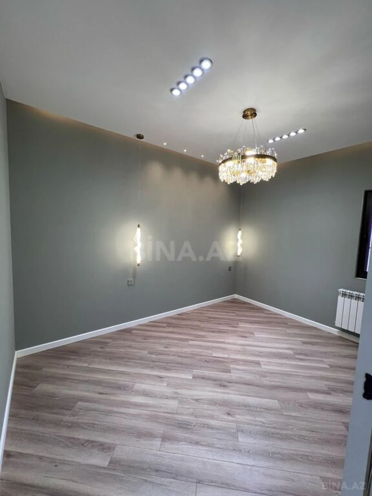 Satılır 2 otaqlı mənzil 65 m²