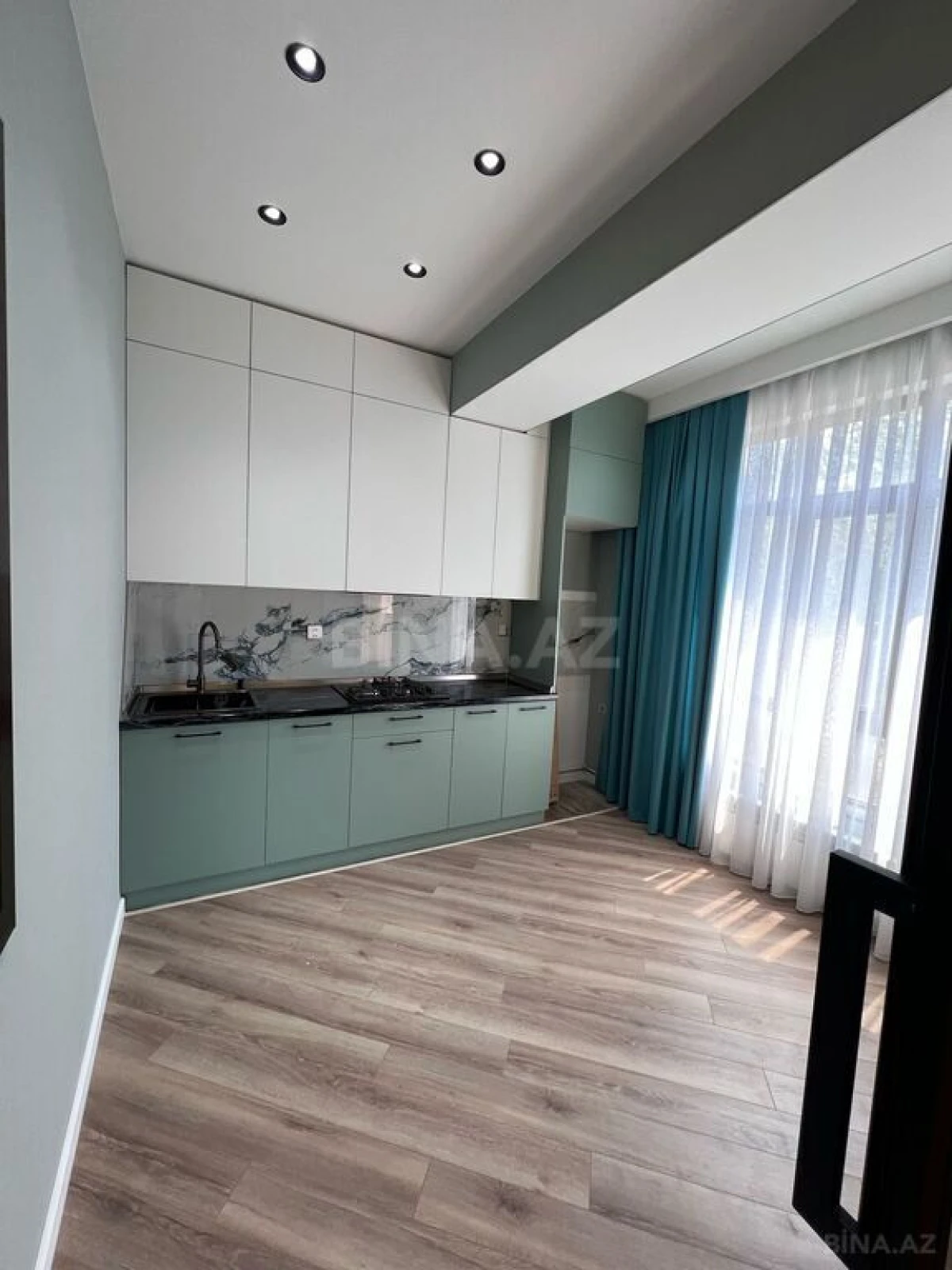 Satılır 2 otaqlı mənzil 65 m²