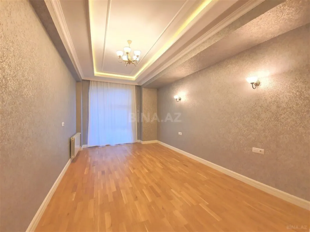 Kirayə verilir 4 otaqlı mənzil 180 m²