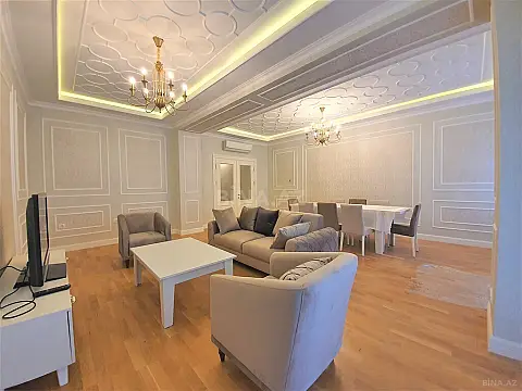 Kirayə verilir 4 otaqlı mənzil 180 m²