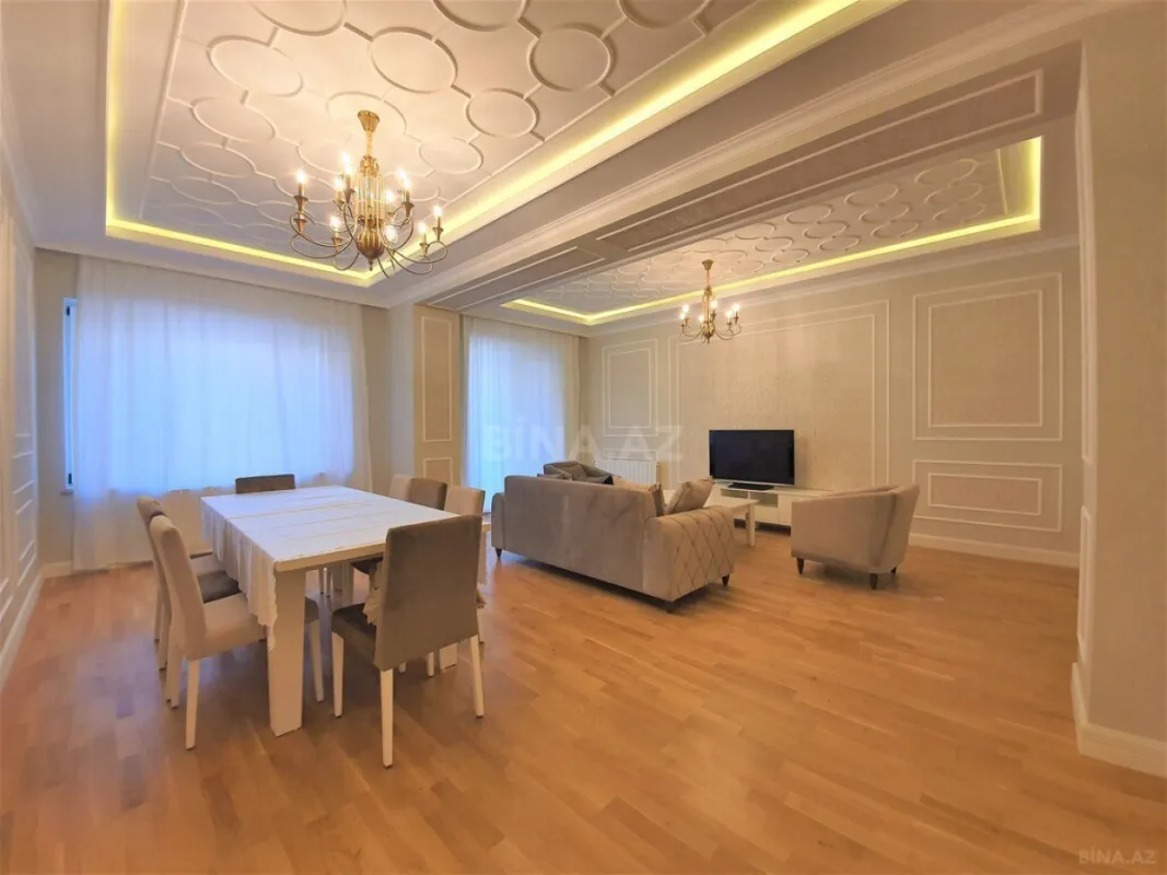 Kirayə verilir 4 otaqlı mənzil 180 m²