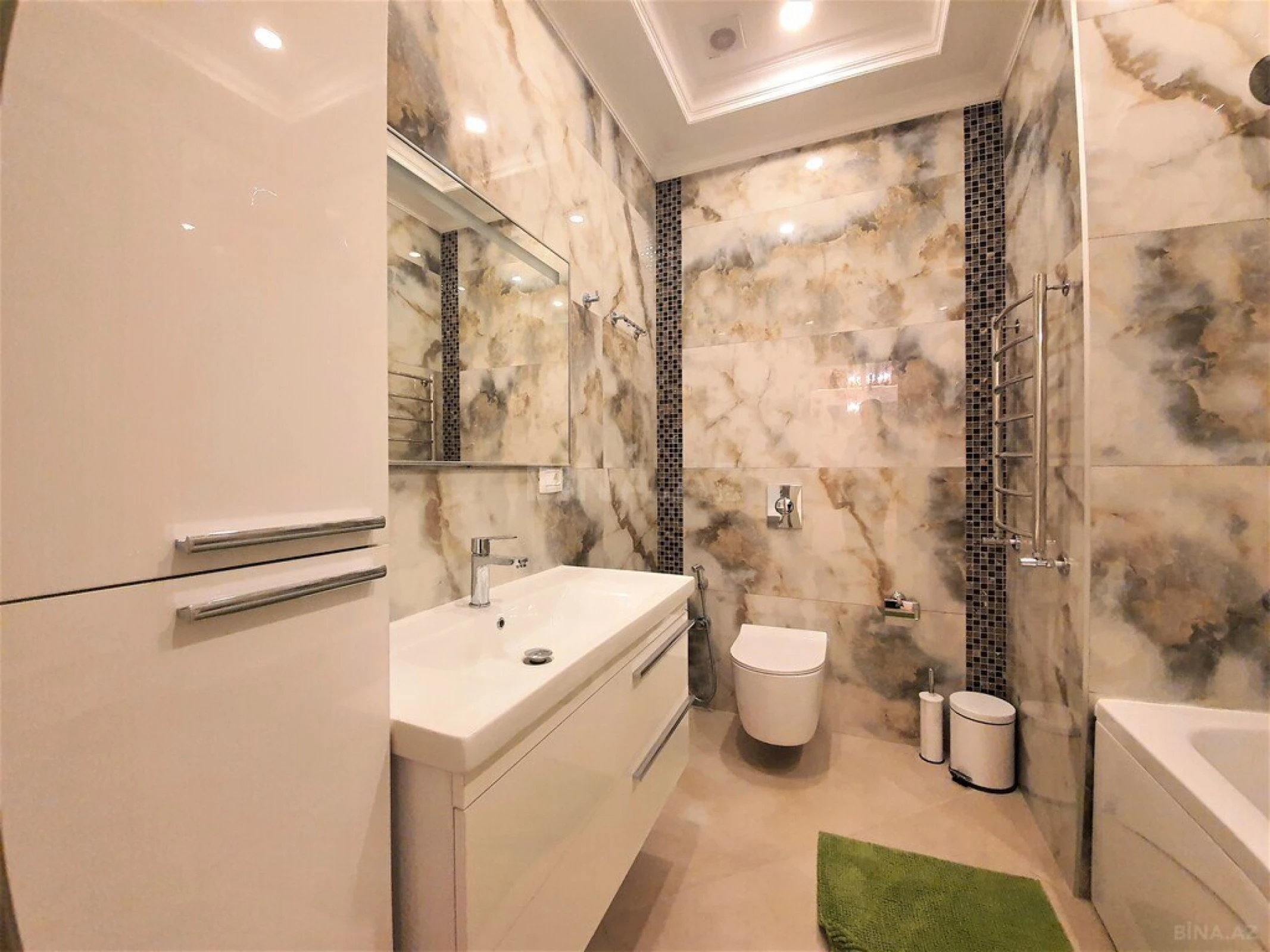 Kirayə verilir 4 otaqlı mənzil 180 m²